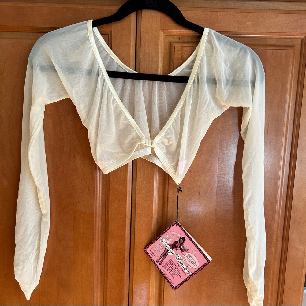 NWT Sleevey Wonders-Sheer Ivory-various sizes